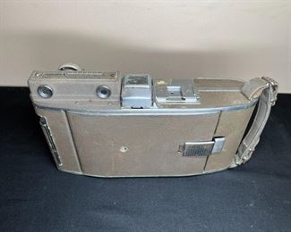 3 VTG/Antique Cameras