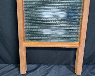 Vintage Atlantic No 510 Glass Washboard