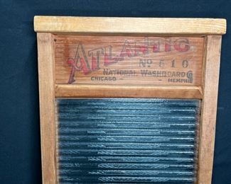 Vintage Atlantic No 510 Glass Washboard