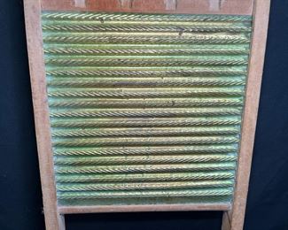 Vintage The Brass King No 81 Washboard