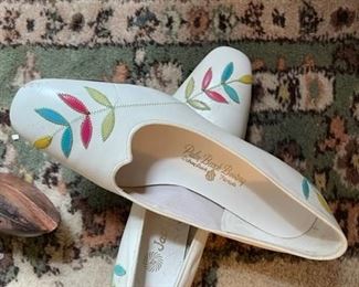 SHOES!!! Size 6 1/2-7, narrow.