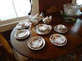 porcelain tea/dessert service