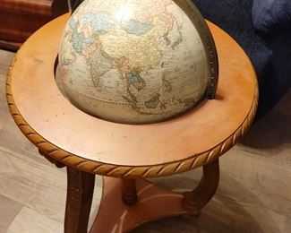 Floor globe