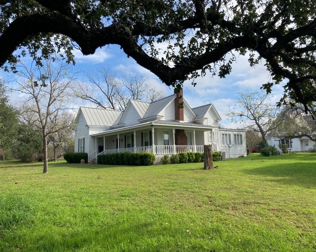 Timeless Treasures in Floresville, TX starts on 7/21/2023