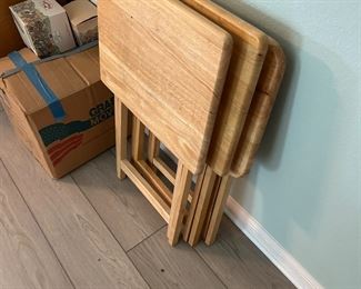 Folding tables (3)
