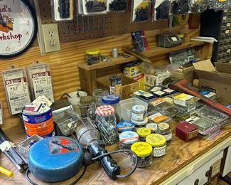 retractable work light 