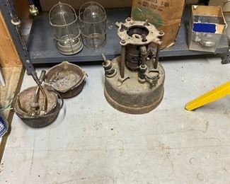 torch and smelting pots 