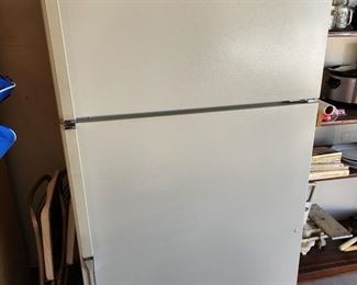 Whirlpool Refrigrator 