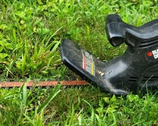 Black and Decker electric hedge trimmers