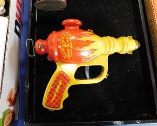 Daisy Buck Rogers Liquid Helium gun