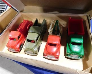 Hubley Lift the Hood Toy set