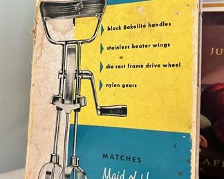Maid of Honor Hand Crank Egg Beater