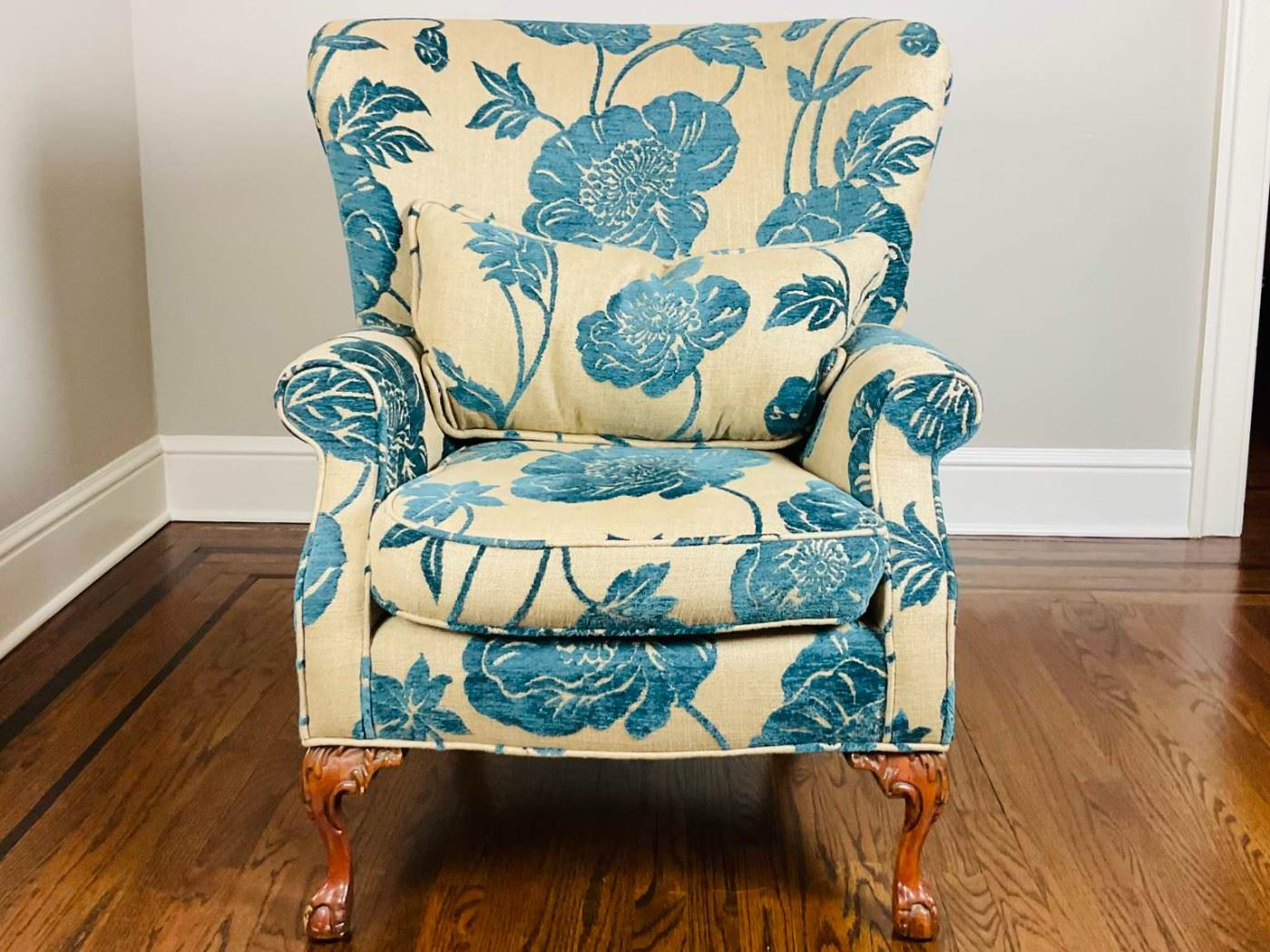 Darien Noroton Bay Online Auction starts on 7/10/2023