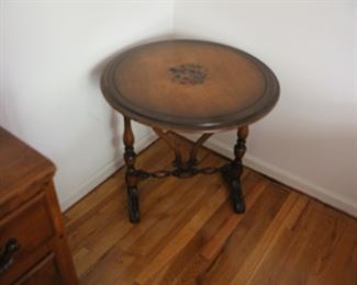 Flip top small table