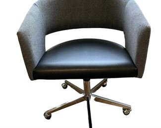 $150 - Crate and Barrel Don Upholstered Rolling Barrel Desk Chair JV189-10 Description: Our Don office chair embraces with a modern barrel back upholstered in grey. Faux vegan leather provides sleek contrast and a comfy seat, supported by a chrome-plated base with caster wheels. Steel with chrome-plated finish Polyurethane faux leather and polyester upholstery Gas-lift height adjustment 360-degree swivel mechanism Casters. Made in Taiwan
Dimensions: 24 x 24 x 34 Seat=20
Condition: Good condition.
Local pick up Chevy Chase MD. Elevator access. Contact us for shipper suggestions.