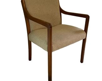 $200 - Mid Century Danish Upholstered Arm Chair SB183-34 Description: This walnut framed armchair features a neutral, variegated, oatmeal upholstery and a simple design. Equally at home in living room, bedroom or office, this vintage chair is in very good vintage condition.
Dimensions: 23 x 31 x 32"H
Condition: Very good condition
Local pick up Chevy Chase, MD. Located on second floor. Contact us for shipper suggestions.