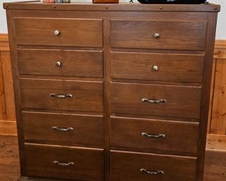 Chest of Drawers 