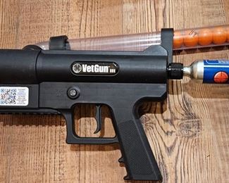 Vet gun