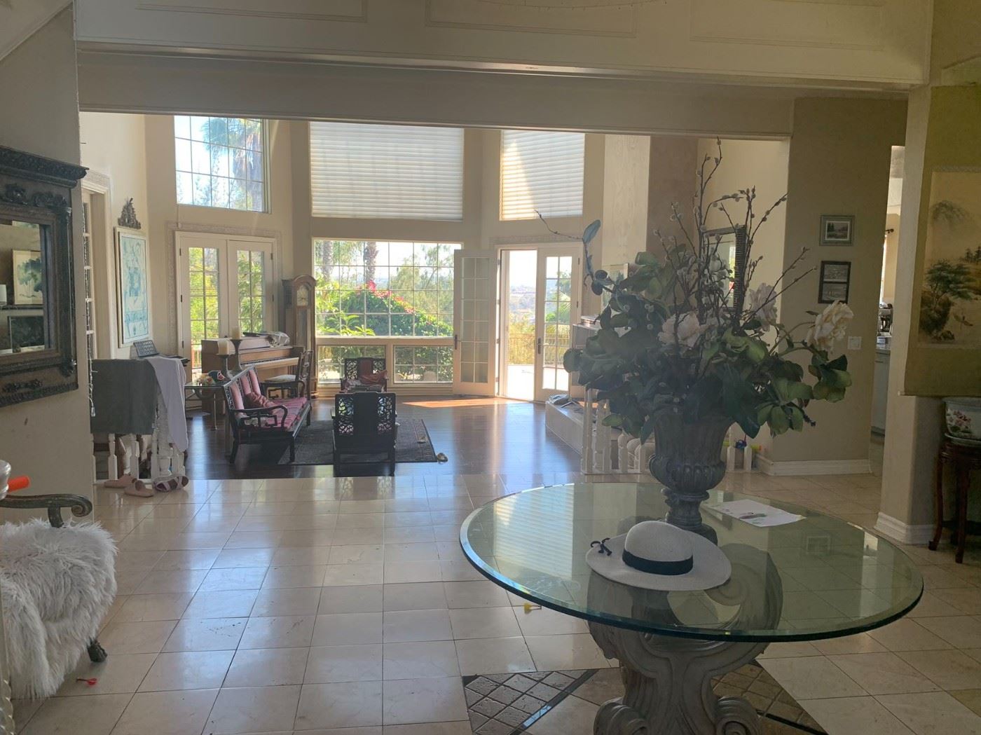 Moving Sale with Furnitures in Carlsbad, CA starts on 7/22/2023