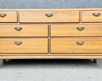 Vintage Broyhill Mid Century modern 7 Drawer Dresser
