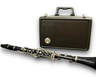 Vintage Selmer Bundy Resonite Clarinet & Case 0261
