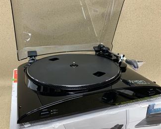 New Ion Profile LP USB Vinyl Conversion Turntable With Original Cartridge
