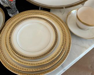 KPM China -Beautiful Large Set