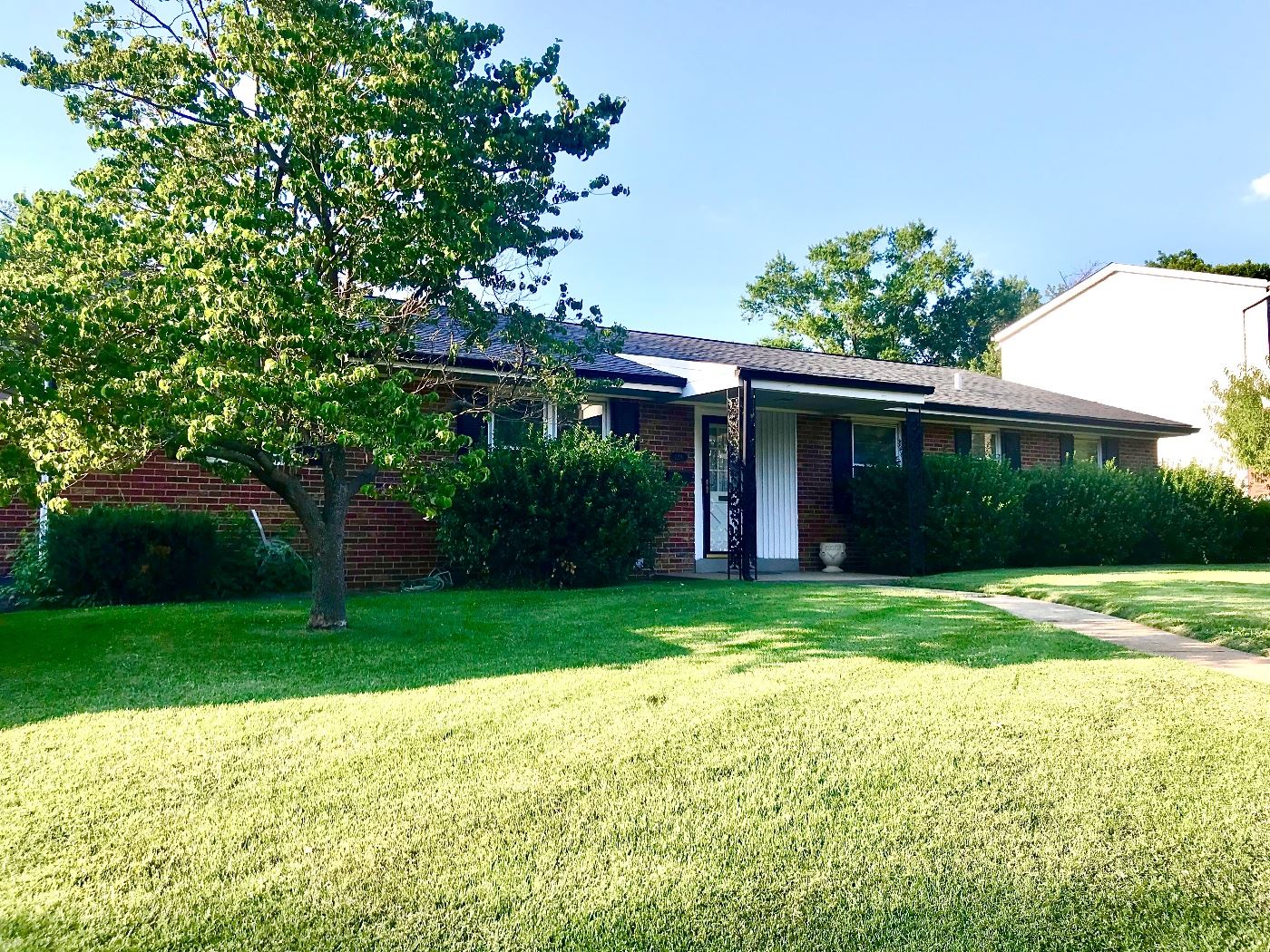 Ferguson MCM Ranch Estate Sale ~ Vintage Furniture & Clothing ~ Art ~ Antiques & Collectibles MORE!