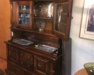 Items Located In The Dining Room