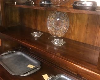 Items Located In The Dining Room