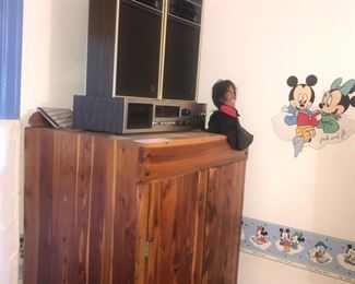 Items Located In The 1st Bedroom