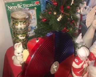 Items Located In The 2nd Bedroom ~ Vintage Christmas Decor ~ Vintage Color Wheel