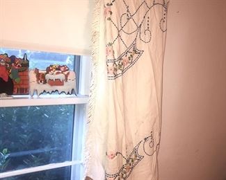 Items Located In The 2nd Bedroom