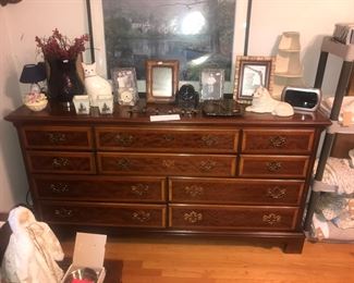 Items Located In The 2nd Bedroom