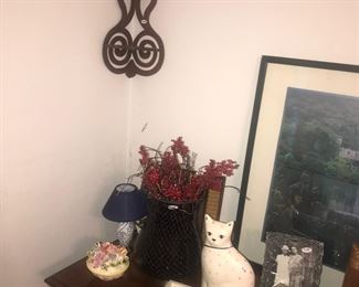Items Located In The 2nd Bedroom