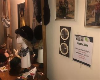 Items Located In The 3rd Bedroom ( MASTER)