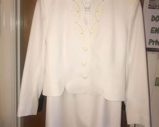 Items Located In The 3rd Bedroom ( MASTER) ~ Vintage Womens Clothing