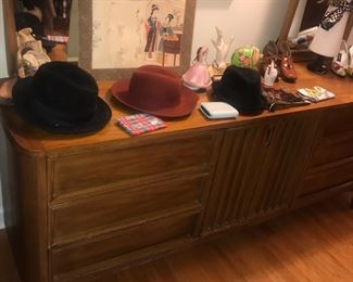 Items Located In The 3rd Bedroom ( MASTER) ~ Vintage American Of Martinsville Bedroom Set ~ Dresser With Two Mirrors & Two Nightstands