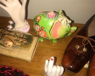 Items Located In The 3rd Bedroom ( MASTER)