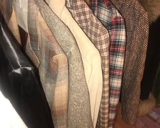 Items Located In The 3rd Bedroom ( MASTER) ~ Vintage Womens Clothing