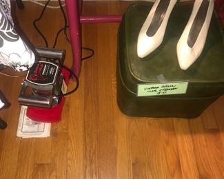 Items Located In The 3rd Bedroom ( MASTER)