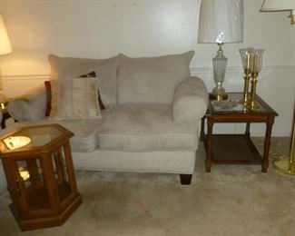 Loveseat & tables (needs cleaning)