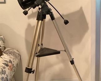 Orion SkyView 6 Deluxe EQ Equitorial Reflector Telescope