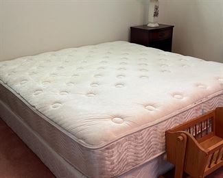 King size mattress & box