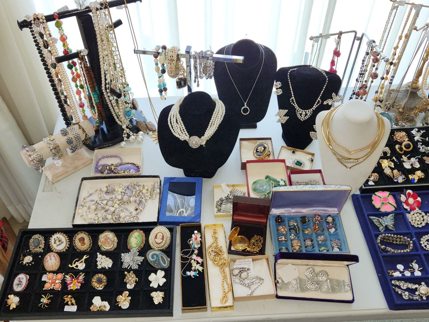 Nice Estate Sale in Garden City! starts on 8/4/2023