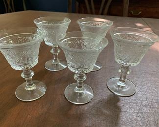 crystal glasses - level up!