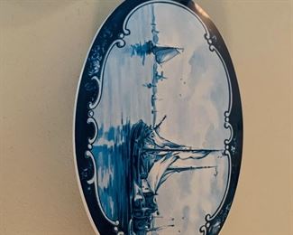 Any sailors in your family? Or does someone love blue and white? Beautiful trinket box.