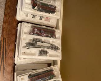 THOMAS KINCADE TRAIN SET