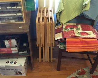 Set of nice wood TV trays