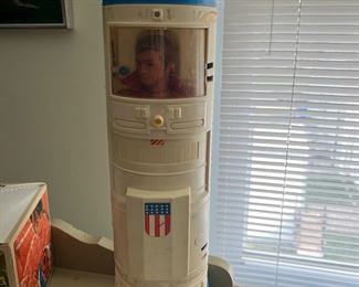 6 million Dollar Man Capsule 